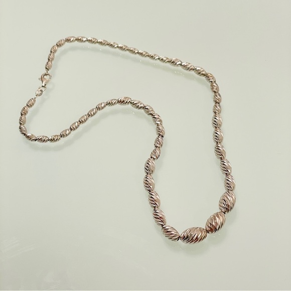 JCM Jacmel Mauritius Italy Sterling Graduated Diamond Cut Oval Bead Neck… - Picture 3 of 4